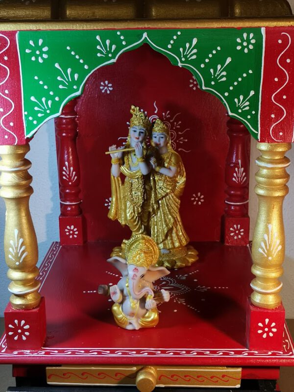 Mandir mit Ganesha Krishna-